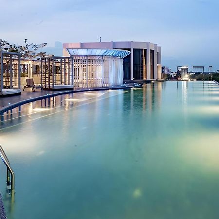 2Br Premium Suites Troika Kota Bharu By Aghome Exterior photo